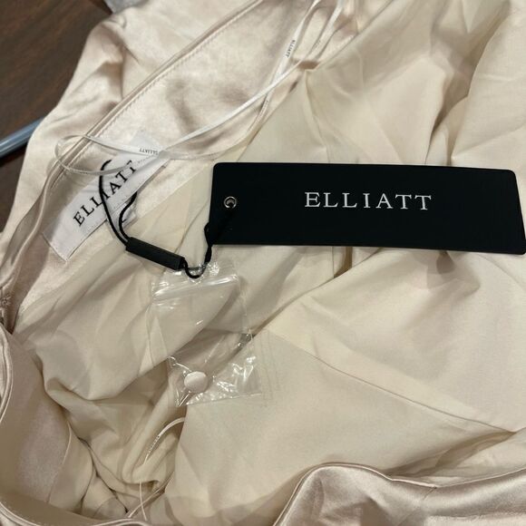 Elliatt X Revolve Larina Halter Maxi Dress in Pearl.Size L - Picture 10 of 16